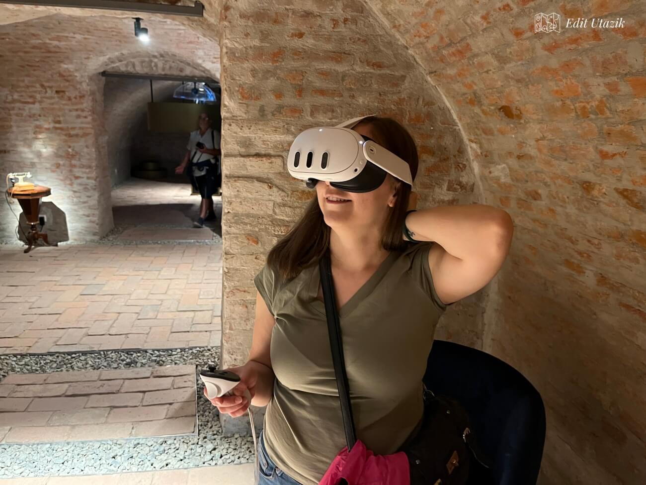 Interaktív VR tárlat